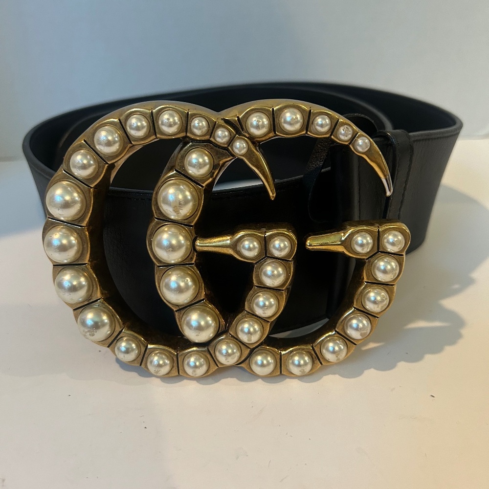 Wide Gold Pearl Gucci belt